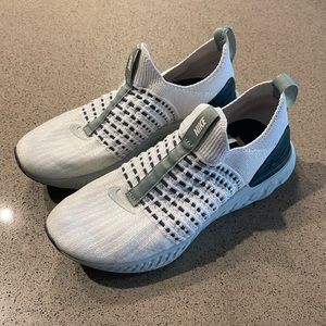 nike flyknit - react phantom
